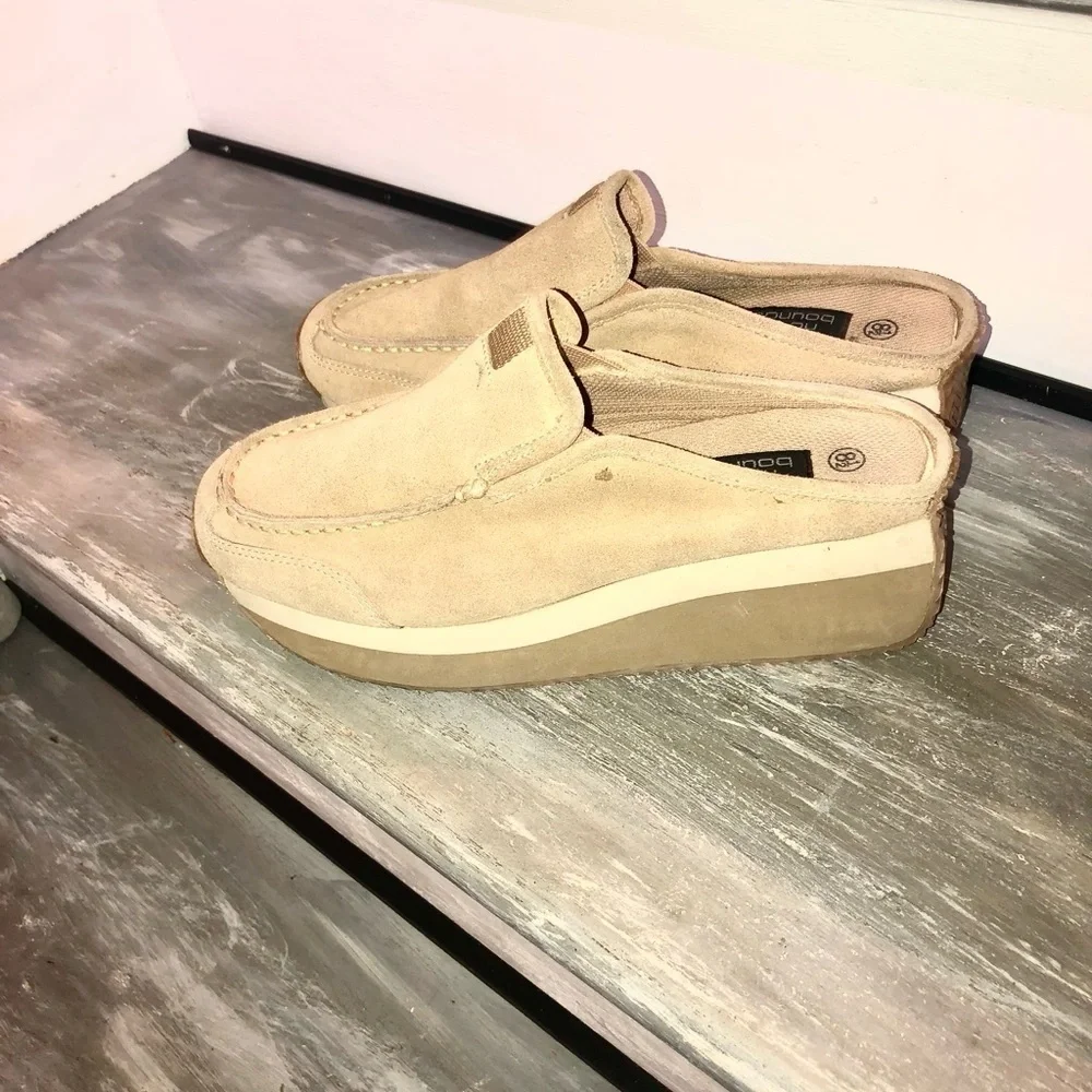 No Boundaries Beige Vintage Platform Canvas Slip on Shoes 8.5